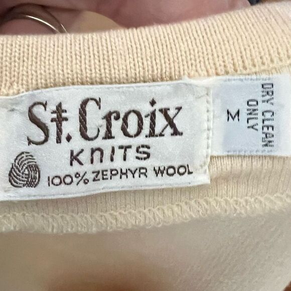 St. Croix Vintage Knits 100% Zephyr Wool V Neck  Sweater - Picture 6 of 8